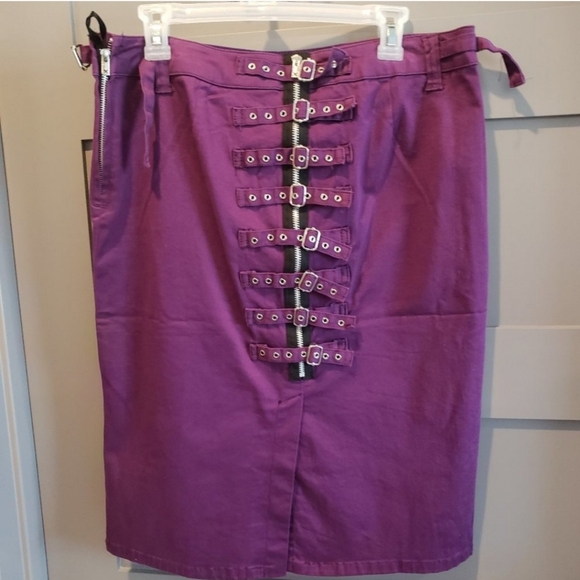 TRIPP NYC Buckle Back Pencil Skirt Size XL